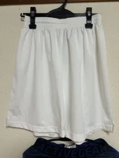 GIRAUDM ホワイトショートパンツ Lサイズのサムネイル