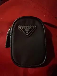 PRADAミニポーチ