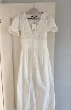 ZARA 刺繍入りホワイト ロングワンピース コットンワンピース Sのサムネイル