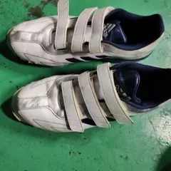 野球トレーニングシューズ