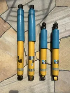 ハイエースBILSTEIN ショックアブソーバーのサムネイル