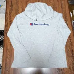 美品 Champion グレー フード付き 長袖Tシャツ