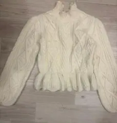 3/25までのお値段！ ZARA アイボリー ケーブルニットセーター