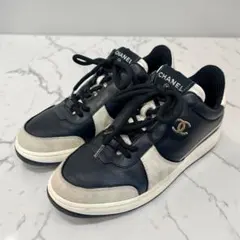 SK023 CHANEL ココマーク スウェード調ローカットスニーカー - メルカリ