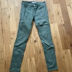 UNIQLO スキニーパンツ 23 オリーブグリーン