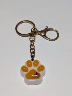#88 レジンキーホルダー ハンドメイド 肉球 犬 猫