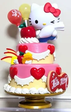 ハローキティ50周年アニバーサリーフィギュア　ケーキデザイン