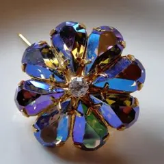ヴィンテージブローチ　ゴールドカラー　オーロラガラス　お花　小さめ
