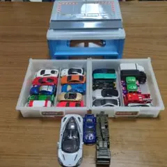 TOMICA トミカ ミニカー他 まとめ売り 106台 パーキングケース2個 トミカワールド パーキングケース24｜トミカワールド｜限定品や新作も