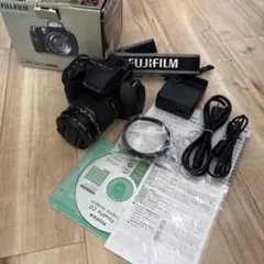 FUJIFILM FinePix HS30EXR 本体のサムネイル