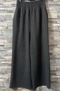 ダークグレー ワイドパンツ ニット素材
