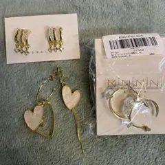 ハート型フープピアスとストーン付きピアスセット