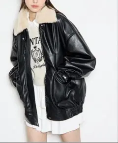 オーバーサイズ 黒レザージャケット ファー付き