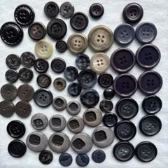 黒系ボタンセット（2穴・4穴）60個