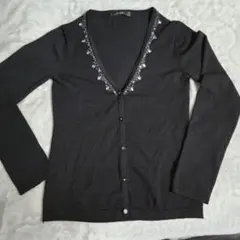 ビジュー/ビーズ装飾黒ニットカーディガン Vネック （長袖M)