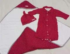 ベビー　おくるみ　ロンパースセット　赤　ドット柄