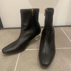 Item thumbnail for item 9926dc74-a42c-41bf-855c-815638e72041