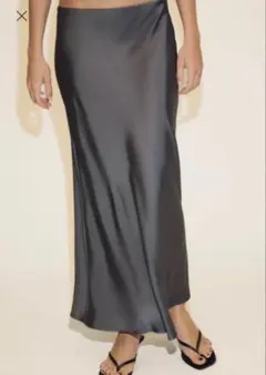 ZARA サテンミディ丈スカート グレー