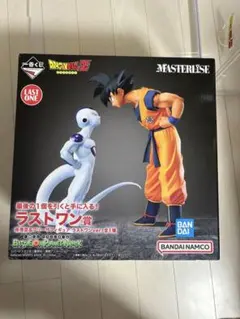 一番くじ ドラゴンボール ラストワン賞 孫悟空＆フリーザ ロゴ付のサムネイル