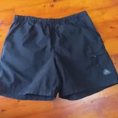 NIKEACG ブラック ショートパンツ
