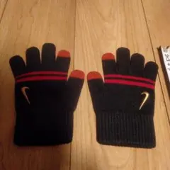 Nike 滑り止め付グローブ ブラック/レッドのサムネイル