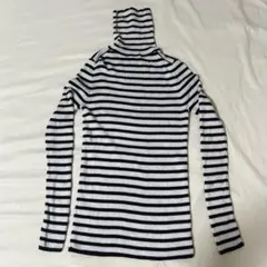 ユニクロ ボーダー タートルネック M