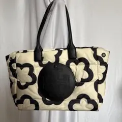 Tory Burchキルティングトートバッグ アイボリー/ブラック