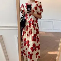 ロング花柄ワンピース 年中使える万能デザイン 結婚式や女子会に