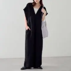 【新品タグ付】　kastane ギャザーオールインワン ブラック　つなぎ　パンツのサムネイル