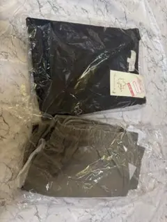 LOGOS DAYS オリーブカーゴパンツ ゴムウエスト&Tシャツ