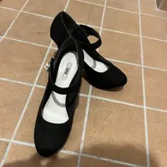 R&E OL 通勤 脱げない ビジュー パンプス ピンヒール 24 黒 ブラックのサムネイル