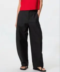 ユニクロ　ジャージーバレルレッグパンツ　ブラック　黒　M