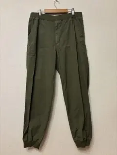 UNIQLO ストレッチイージージョガーパンツ　オリーブ