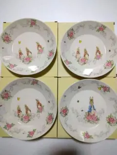 【新品未使用】ピーターラビット パスタカレー皿4枚セットのサムネイル