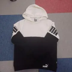PUMA フード付きパーカー 140サイズ