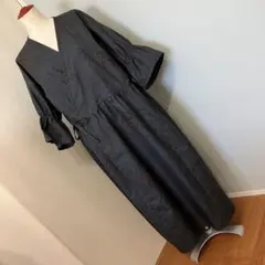 本場大島紬 泥染め ピンタック ロングワンピース - メルカリ