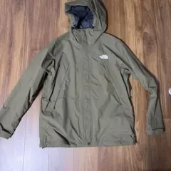 THE NORTH FACE マウンテンパーカー カーキ Lサイズのサムネイル