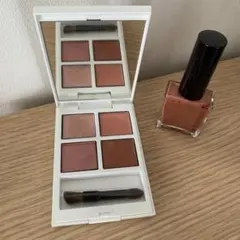 アディクション　コフレ ザアイシャドウパレット105•ネイルポリッシュ