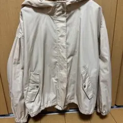 イング　ピンクベージュ フード付き マウンテンパーカー