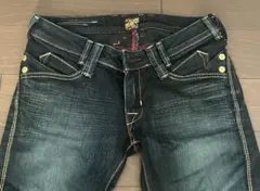 Item thumbnail for item 4cccf996-e970-4fb9-a71f-da5bd4f169d5