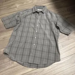 美品　ユナイテッドアローズ　半袖シャツのサムネイル