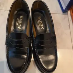 ハルタ２３センチ美品