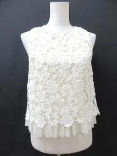 新品タグ付き♡ダズリン レースのカットソーのサムネイル