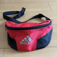 adidas ウエストバッグ 赤黒