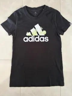 adidas アディダス 半袖Tシャツ ブラック 花柄ロゴ M（S～M相当）のサムネイル