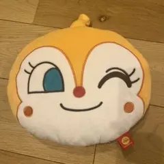 アンパンマン　ドキンちゃんクッション オレンジ