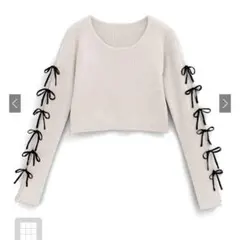 ホワイトリブ編み長袖トップス