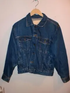 Item thumbnail for item 9004884e-54d5-4778-8a8c-541da44c882a