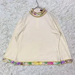 【美品】 レオナール プチネック カンカン ブラウス フラワー柄 M クリームのサムネイル