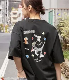 トムとジェリー グラフィック刺繍半袖Tシャツ　セール　新品　ゆるダボ　トムジェリのサムネイル